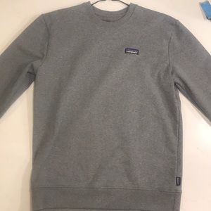 Patagonia men’s P-6 label Uprisal Crew sweatshirt